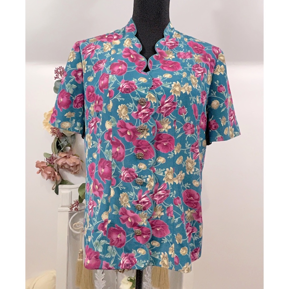 Vintage Gold button Blouse